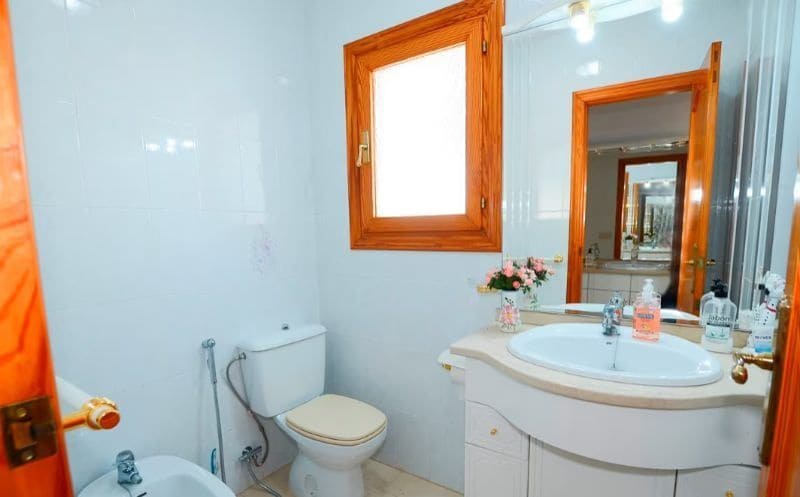 7 bedroom Villa for sale in Calpe / Calp with pool garage - € 890,000 (Ref: 8267592)