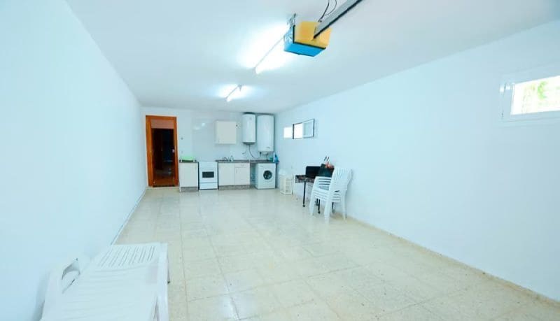 7 bedroom Villa for sale in Calpe / Calp with pool garage - € 890,000 (Ref: 8267592)