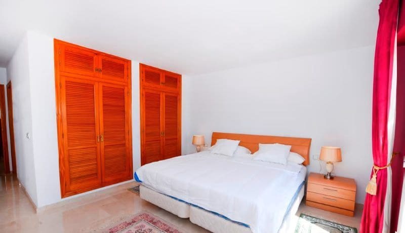 7 bedroom Villa for sale in Calpe / Calp with pool garage - € 890,000 (Ref: 8267592)