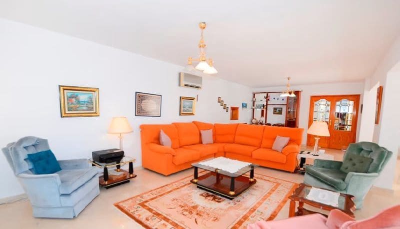 7 bedroom Villa for sale in Calpe / Calp with pool garage - € 890,000 (Ref: 8267592)