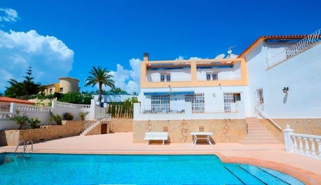 7 sovrum Villa till salu i Calpe / Calp med pool garage - 890 000 € (Ref: 8267592)
