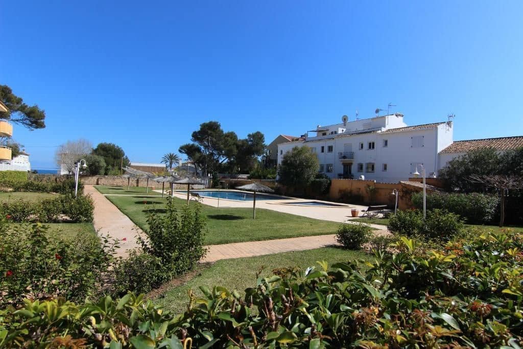 3 soveværelse Lejlighed til leje i Javea / Xabia med swimmingpool garage - € 1.200 (Ref: 8300098)