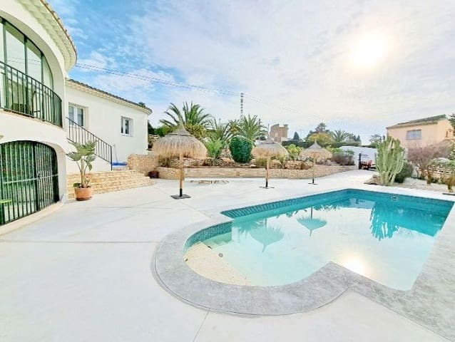 3 sovrum Villa till salu i Cometa - Carrió, Calpe / Calp med pool garage - 799 000 € (Ref: 8337523)