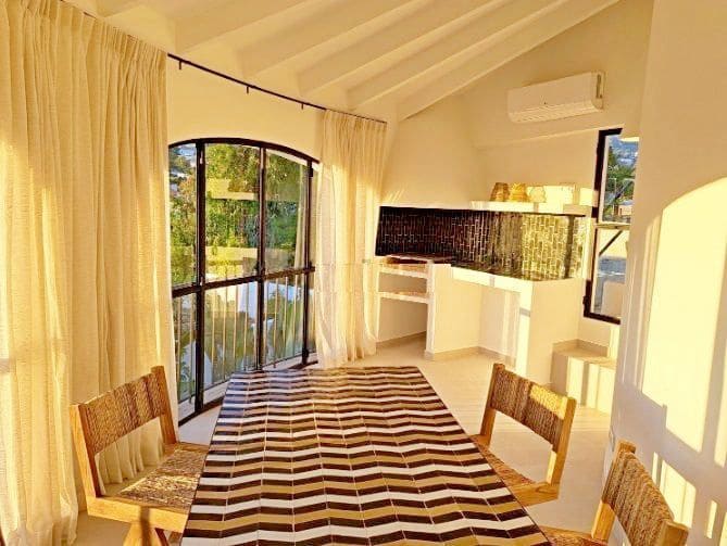 3 bedroom Villa for sale in Calpe / Calp with pool garage - € 799,000 (Ref: 8337523)