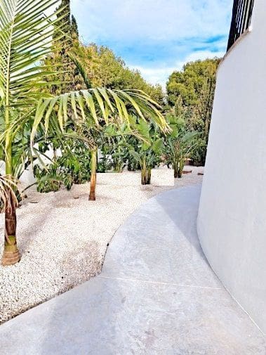 3 bedroom Villa for sale in Calpe / Calp with pool garage - € 799,000 (Ref: 8337523)