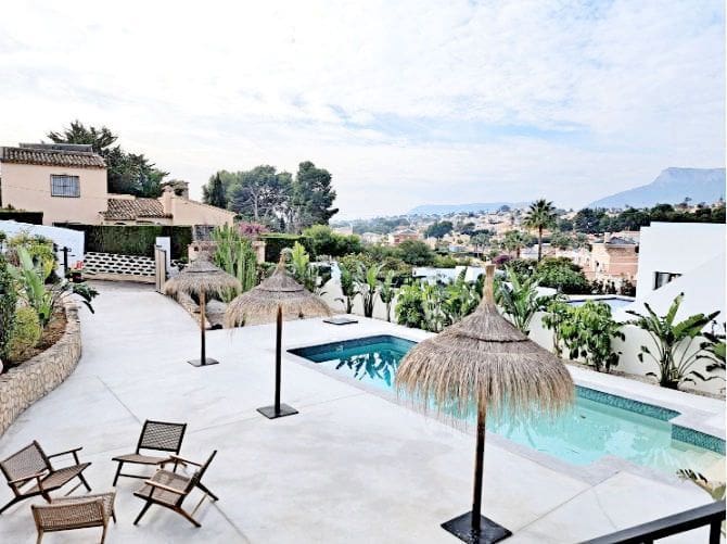 3 bedroom Villa for sale in Calpe / Calp with pool garage - € 799,000 (Ref: 8337523)