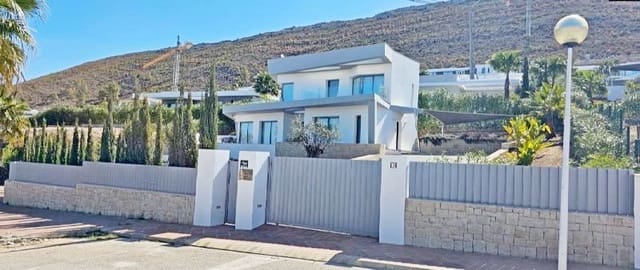 4 quarto Moradia para venda em Javea / Xàbia com piscina garagem - 1 250 000 € (Ref: 8339438)