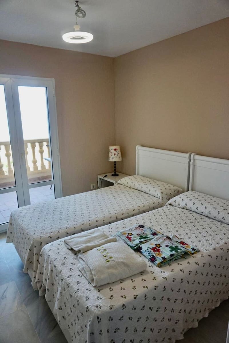 2 slaapkamer Appartement te koop in Denia met zwembad garage - € 640.000 (Ref: 8508643)