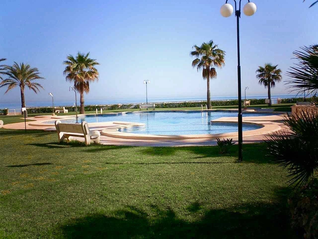2 slaapkamer Appartement te koop in Denia met zwembad garage - € 640.000 (Ref: 8508643)