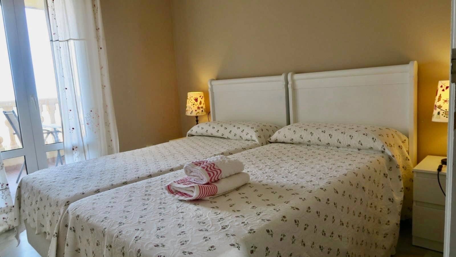 2 slaapkamer Appartement te koop in Denia met zwembad garage - € 640.000 (Ref: 8508643)