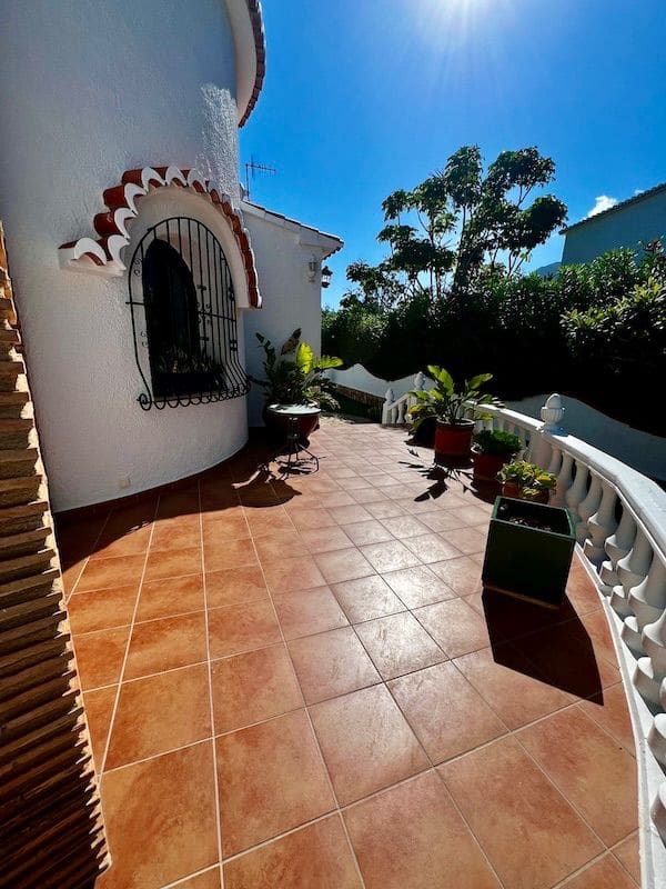 2 sovrum Villa till salu i Denia med pool garage - 650 000 € (Ref: 8508644)
