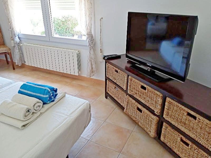 5 bedroom Villa for sale in Altea with pool garage - € 795,000 (Ref: 8599281)