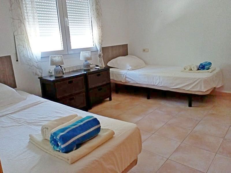 5 bedroom Villa for sale in Altea with pool garage - € 795,000 (Ref: 8599281)