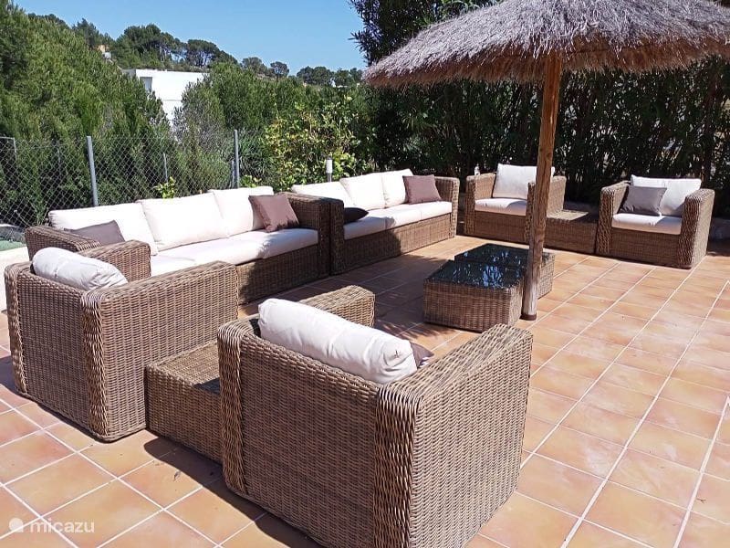 5 bedroom Villa for sale in Altea with pool garage - € 795,000 (Ref: 8599281)