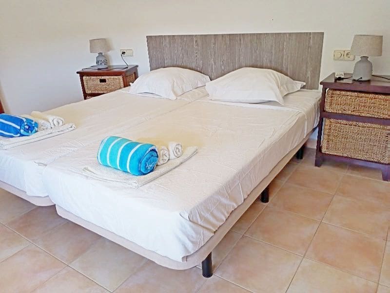 5 bedroom Villa for sale in Altea with pool garage - € 795,000 (Ref: 8599281)