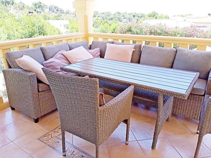 5 bedroom Villa for sale in Altea with pool garage - € 795,000 (Ref: 8599281)