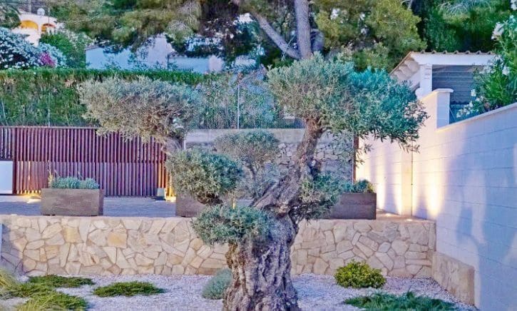 4 bedroom Villa for sale in Denia with pool garage - € 1,300,000 (Ref: 8599283)