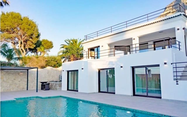 4 quarto Moradia para venda em Dénia com piscina garagem - 1 300 000 € (Ref: 8599283)