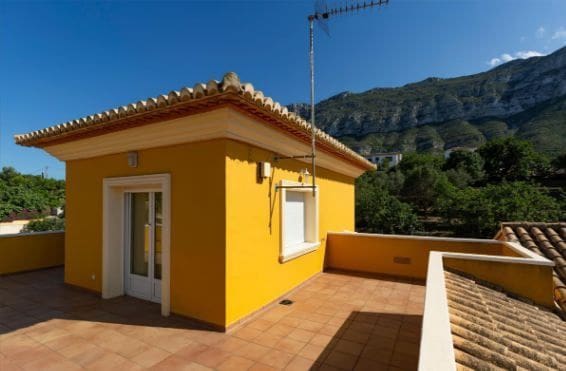 3 quarto Moradia para venda em Denia com piscina garagem - 680 000 € (Ref: 8622616)
