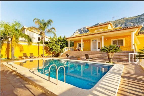 3 quarto Moradia para venda em Dénia com piscina garagem - 680 000 € (Ref: 8622616)