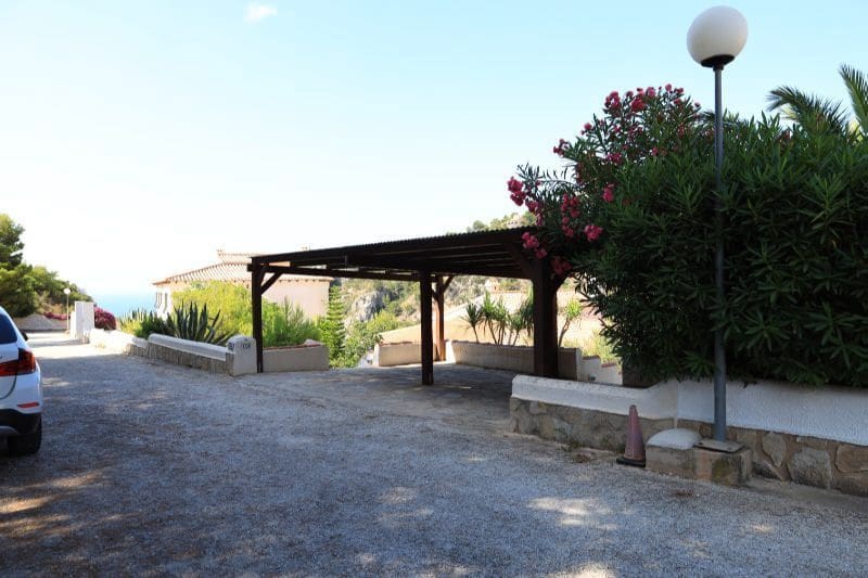 Chalet de 5 habitaciones en Cumbre del Sol en venta con piscina garaje - 495.000 € (Ref: 8670050)