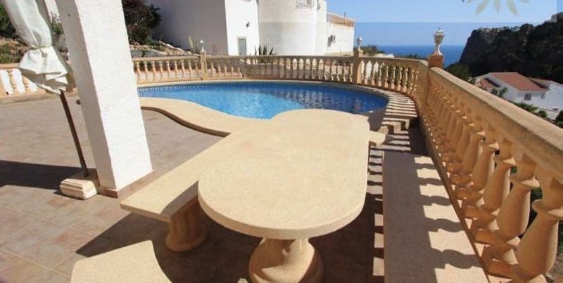 Chalet de 5 habitaciones en Cumbre del Sol en venta con piscina garaje - 495.000 € (Ref: 8670050)