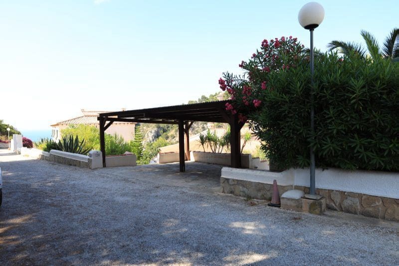 Chalet de 5 habitaciones en Cumbre del Sol en venta con piscina garaje - 495.000 € (Ref: 8670050)