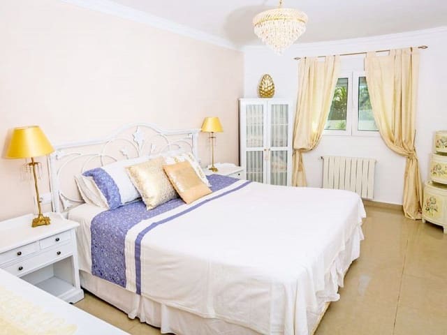 5 soveværelse Villa til salg i Ambolo, Javea / Xàbia med swimmingpool garage - € 750.000 (Ref: 8683890)