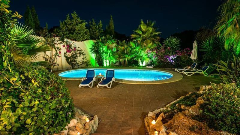 5 soveværelse Villa til salg i Ambolo med swimmingpool garage - € 750.000 (Ref: 8683890)