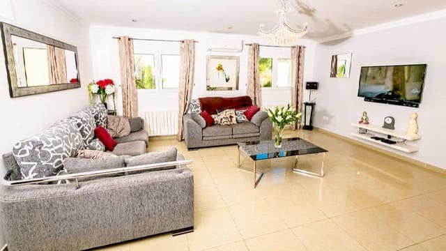 5 soveværelse Villa til salg i Ambolo, Javea / Xàbia med swimmingpool garage - € 750.000 (Ref: 8683890)