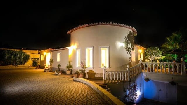 5 soveværelse Villa til salg i Ambolo, Javea / Xàbia med swimmingpool garage - € 750.000 (Ref: 8683890)