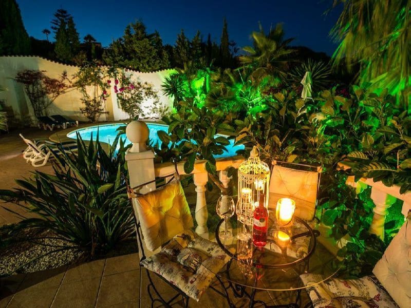 5 soveværelse Villa til salg i Ambolo med swimmingpool garage - € 750.000 (Ref: 8683890)