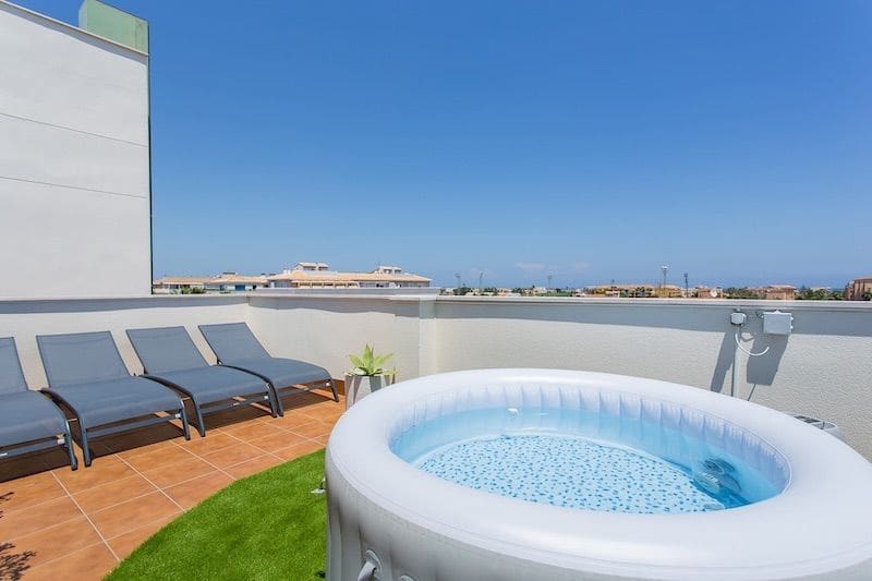 2 soverom Penthouse til salgs i Denia med svømmebasseng garasje - € 395 000 (Ref: 8692581)