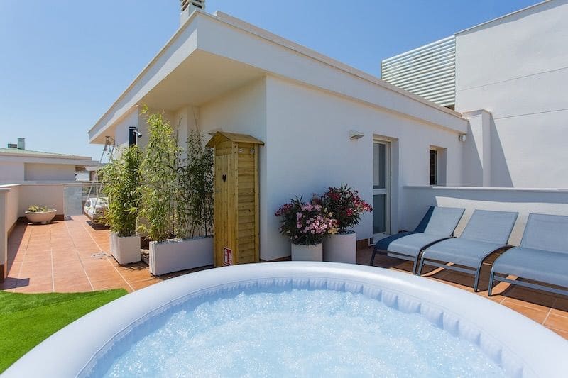 2 soverom Penthouse til salgs i Denia med svømmebasseng garasje - € 395 000 (Ref: 8692581)