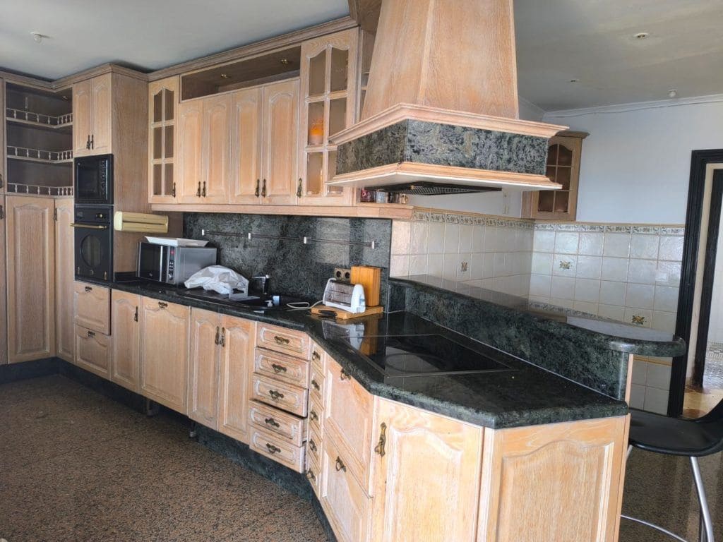 9 sypialnia Willa na sprzedaż w Benidorm z basenem garażem - 2 500 000 € (Ref: 8699476)