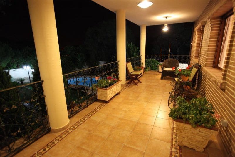 5 bedroom Villa for sale in Ciudad Quesada with pool garage - € 690,000 (Ref: 8770024)