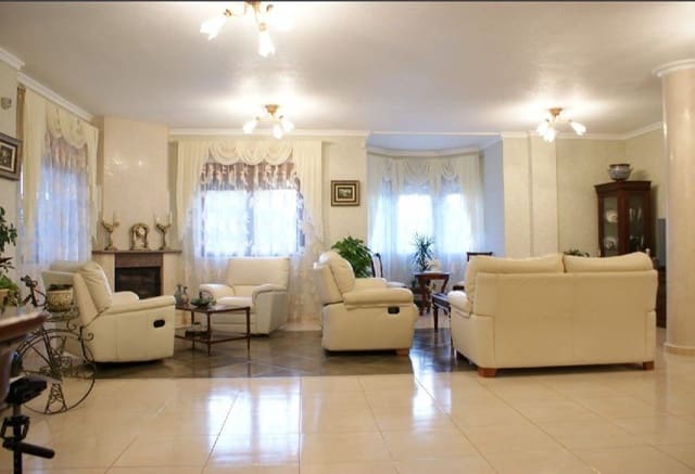 Chalet de 5 habitaciones en Ciudad Quesada, Rojales en venta con piscina garaje - 690.000 € (Ref: 8770024)