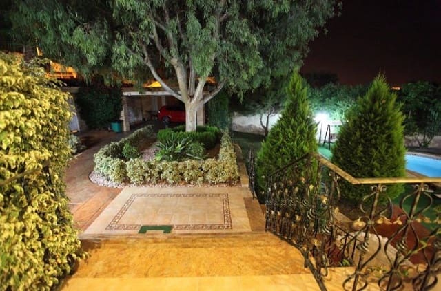 Chalet de 5 habitaciones en Ciudad Quesada, Rojales en venta con piscina garaje - 690.000 € (Ref: 8770024)