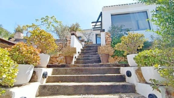 3 bedroom Villa for sale in Javea / Xabia with pool garage - € 1,250,000 (Ref: 8817063)