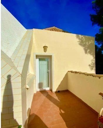 3 soverom Villa til salgs i Altea la Vella med svømmebasseng garasje - € 525 000 (Ref: 8821575)