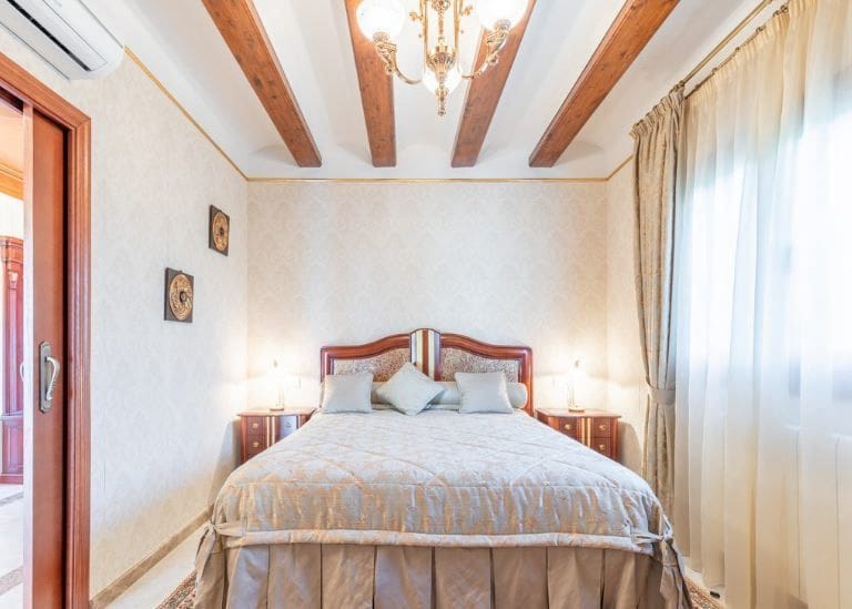 3 sypialnia Willa na sprzedaż w Adsubia z basenem garażem - 750 000 € (Ref: 8838175)