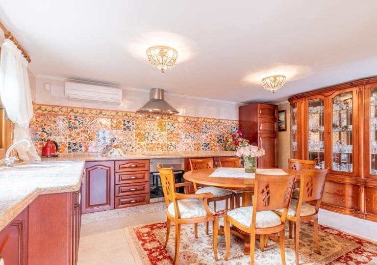 3 sypialnia Willa na sprzedaż w Adsubia z basenem garażem - 750 000 € (Ref: 8838175)