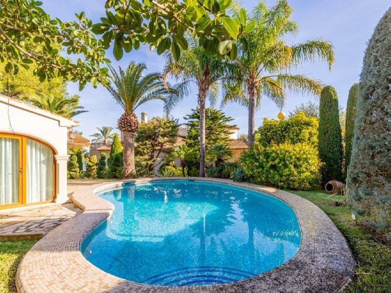 3 soveværelse Villa til salg i Adsubia med swimmingpool garage - € 800.000 (Ref: 8838176)