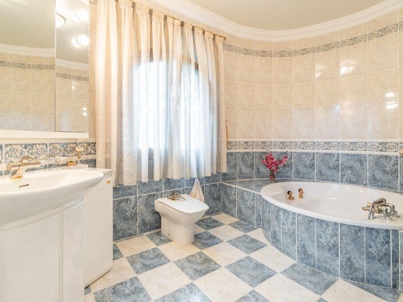 4 soveværelse Villa til salg i Adsubia med swimmingpool garage - € 2.500.000 (Ref: 8838177)