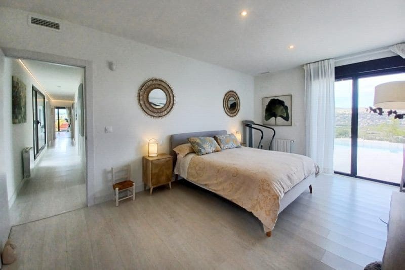 5 makuuhuone Huvila myytävänä paikassa Javea / Xabia mukana uima-altaan 
autotalli - 1 350 000 € (Ref: 8838178)