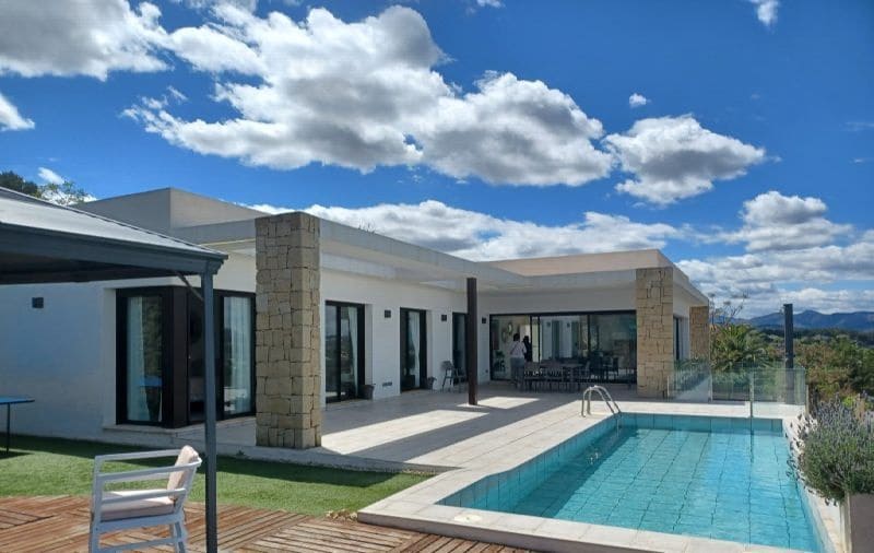 5 makuuhuone Huvila myytävänä paikassa Javea / Xabia mukana uima-altaan 
autotalli - 1 350 000 € (Ref: 8838178)