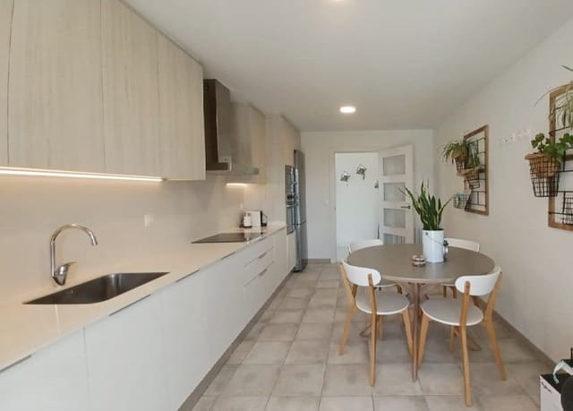 5 makuuhuone Huvila myytävänä paikassa Javea / Xàbia mukana uima-altaan 
autotalli - 1 350 000 € (Ref: 8838178)