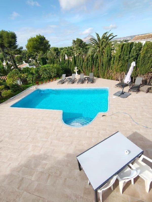 5 makuuhuone Huvila myytävänä paikassa Javea / Xabia mukana uima-altaan 
autotalli - 950 000 € (Ref: 8838179)