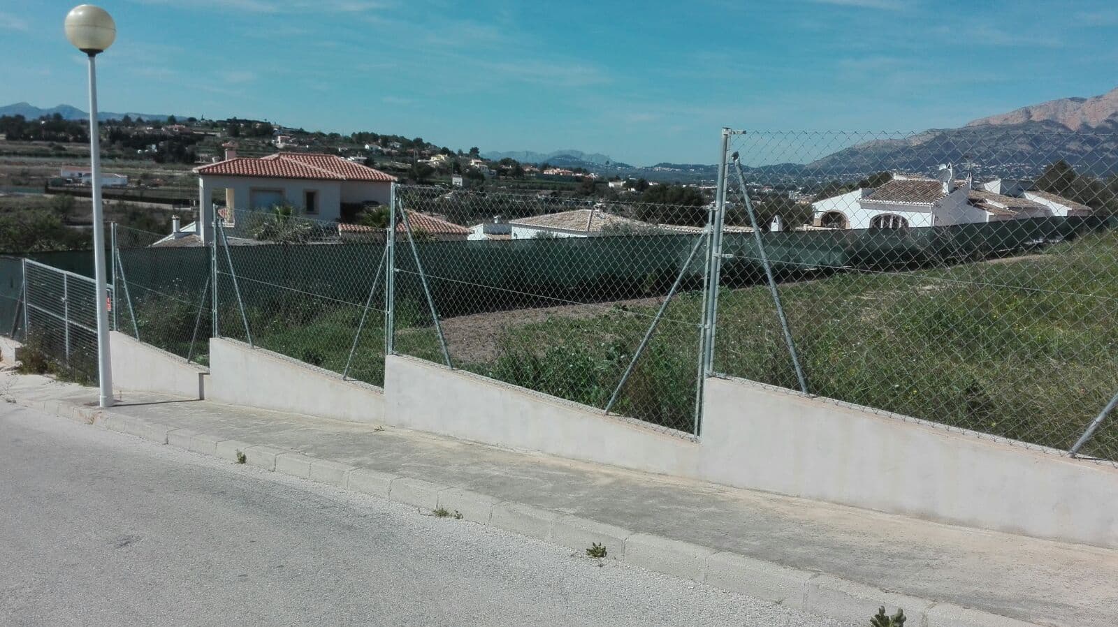 Grunde uden byggetilladelser til salg i Javea / Xabia - € 200.000 (Ref: 8854548)
