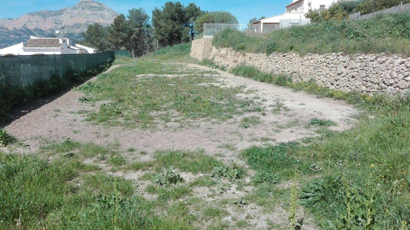 Grunde uden byggetilladelser til salg i Javea / Xabia - € 200.000 (Ref: 8854548)
